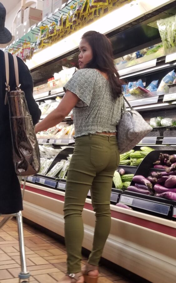 Free porn pics of Asian Milfs Shopping 13 of 49 pics