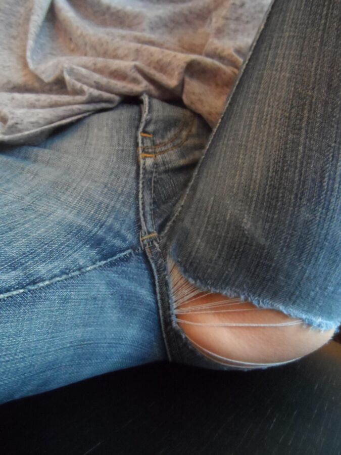 Free porn pics of Skinny girls in jeans crotch watch 20 of 40 pics