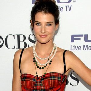 Free porn pics of Cobie Smulders, on top of the Hill 2 of 129 pics