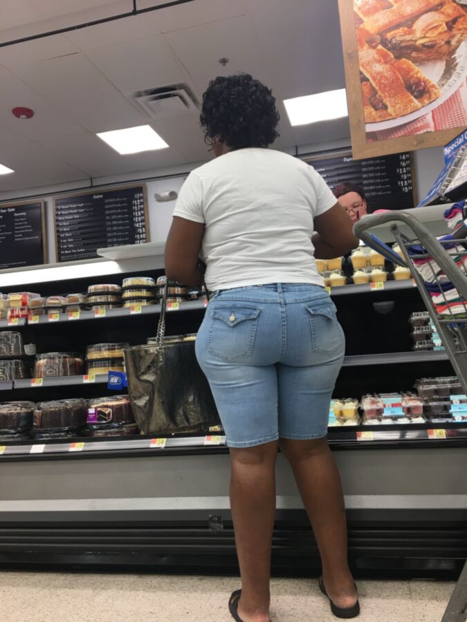 Free porn pics of Store Candids of big booty ebony GRANNY 13 of 16 pics