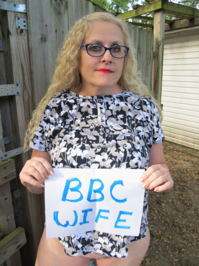 Free porn pics of Wife wants BBC 10 of 20 pics