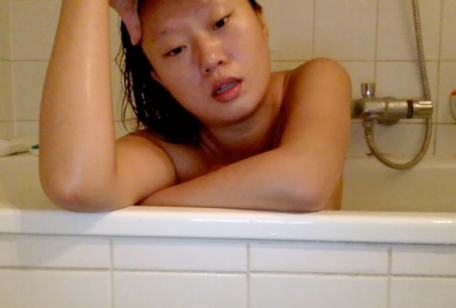 Free porn pics of Xinxin of Beijing China enjoys a Bath 15 of 50 pics