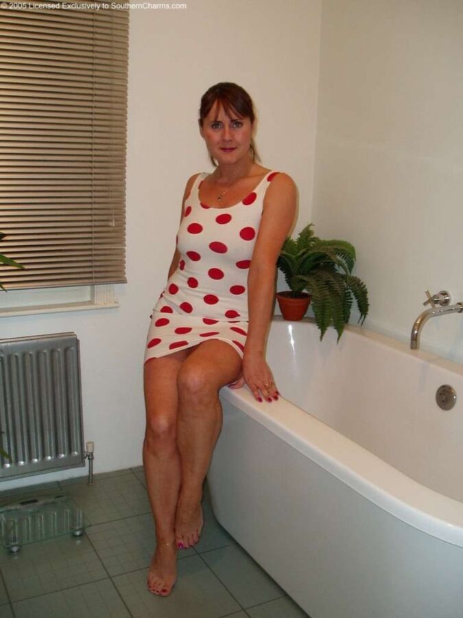 Free porn pics of Christina -  British housewife 9 of 67 pics