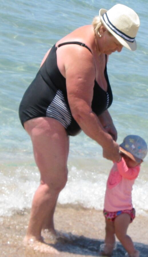 Free porn pics of Huge Tit Granny Beach candid 5 of 25 pics