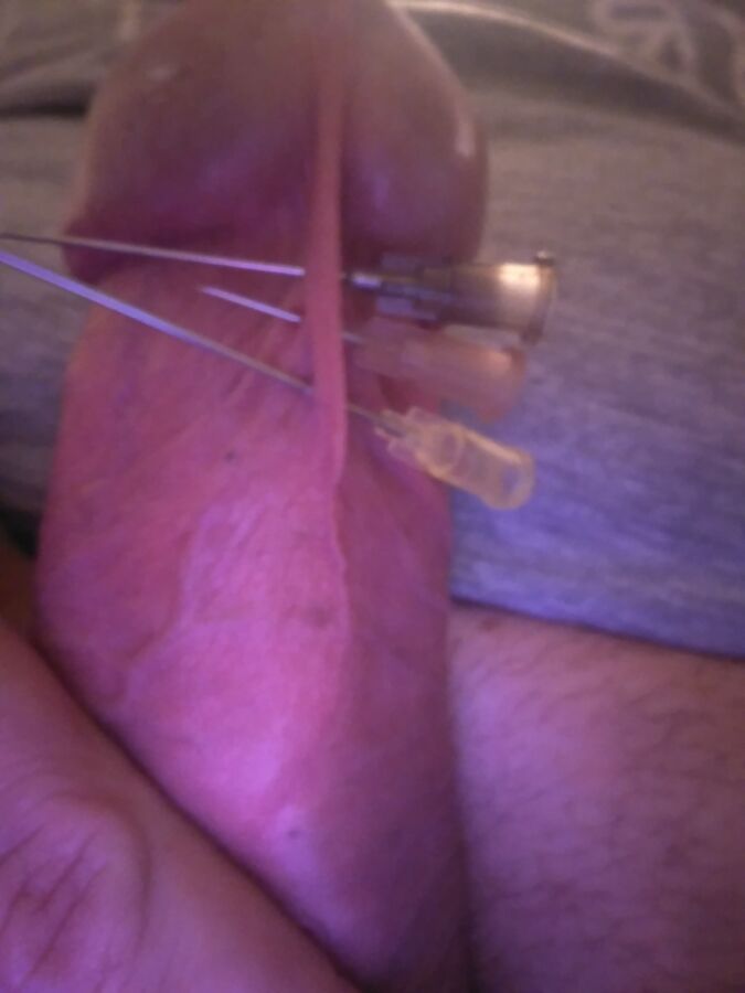 Free porn pics of A little needle play 5 of 6 pics