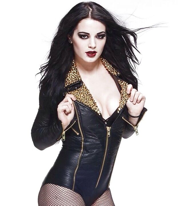 Free porn pics of wwe paige 8 of 50 pics