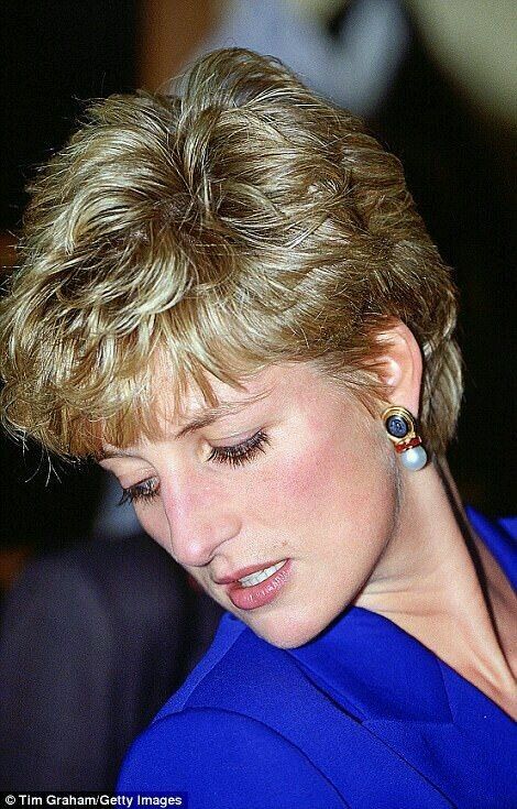 Free porn pics of Princess Diana II 13 of 19 pics
