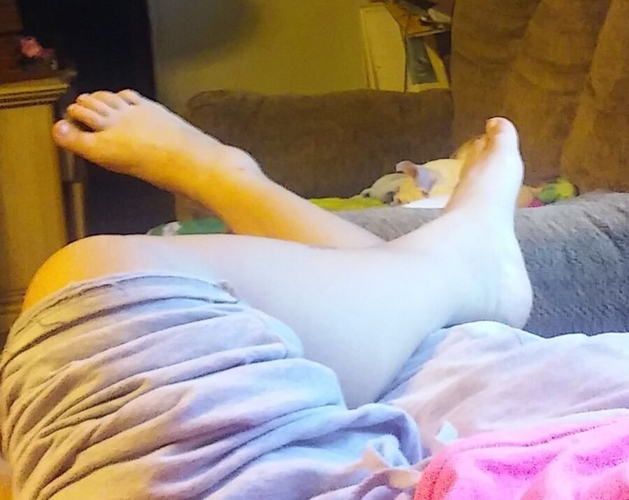 Free porn pics of New Shots Of My Wifes Feet For Your Comments 1 of 29 pics