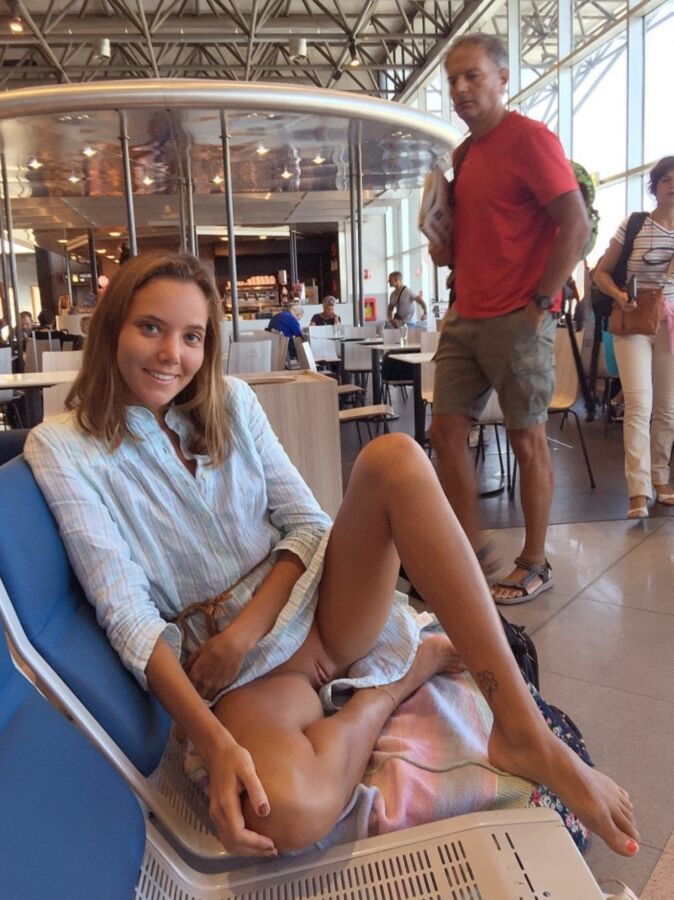 Free porn pics of Hot Teens Flashing In Public 12 of 70 pics