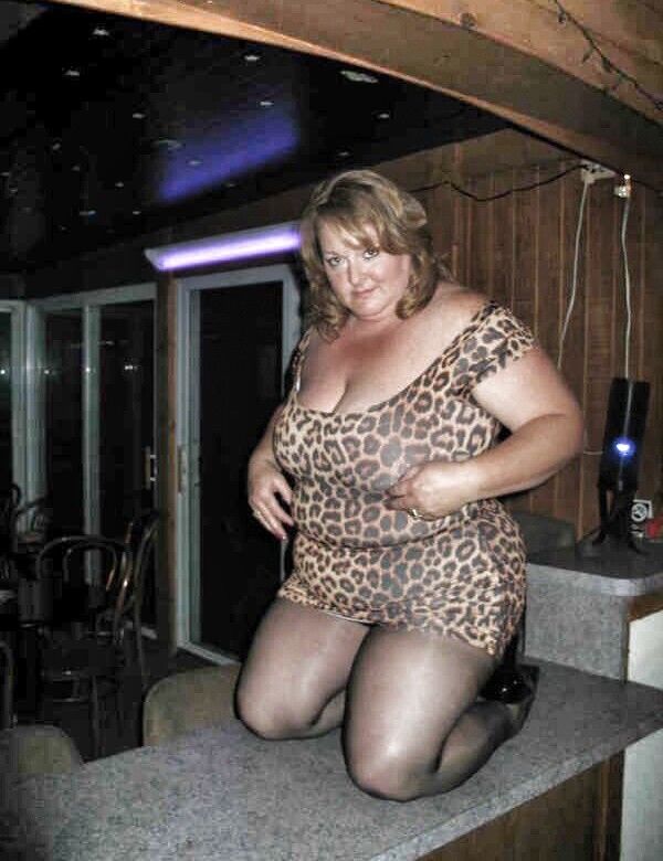 Free porn pics of Bbw in cheetah dress and pantyhose 1 of 13 pics