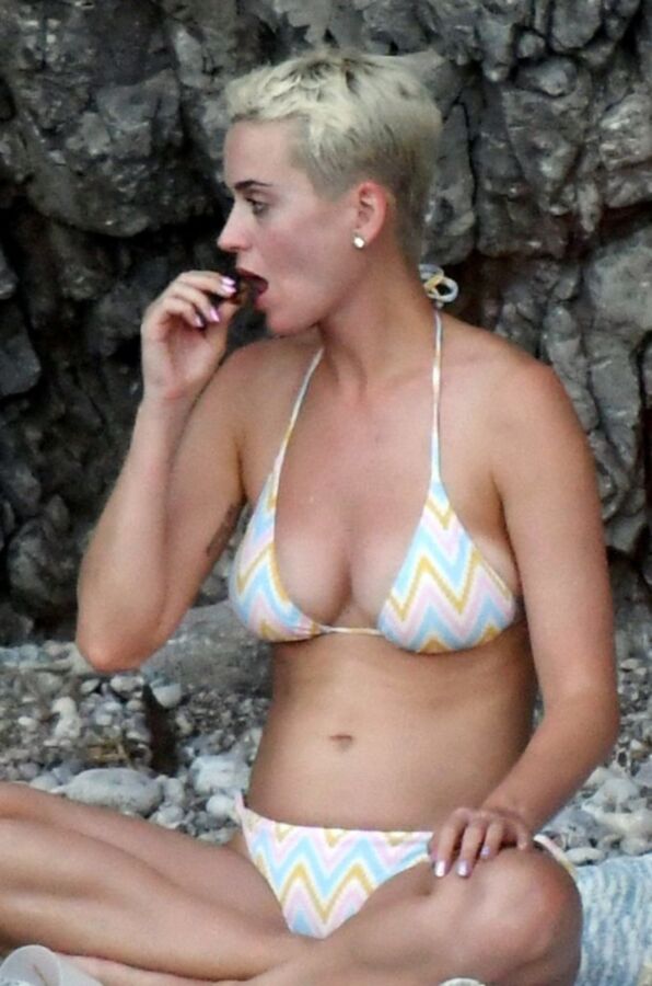 Free porn pics of Katy Perry Bikini 24 of 25 pics