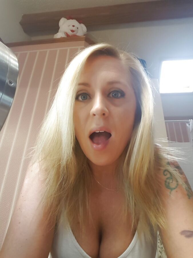 Free porn pics of Blonde slut sister. I fucked her drunk pussy once 23 of 25 pics