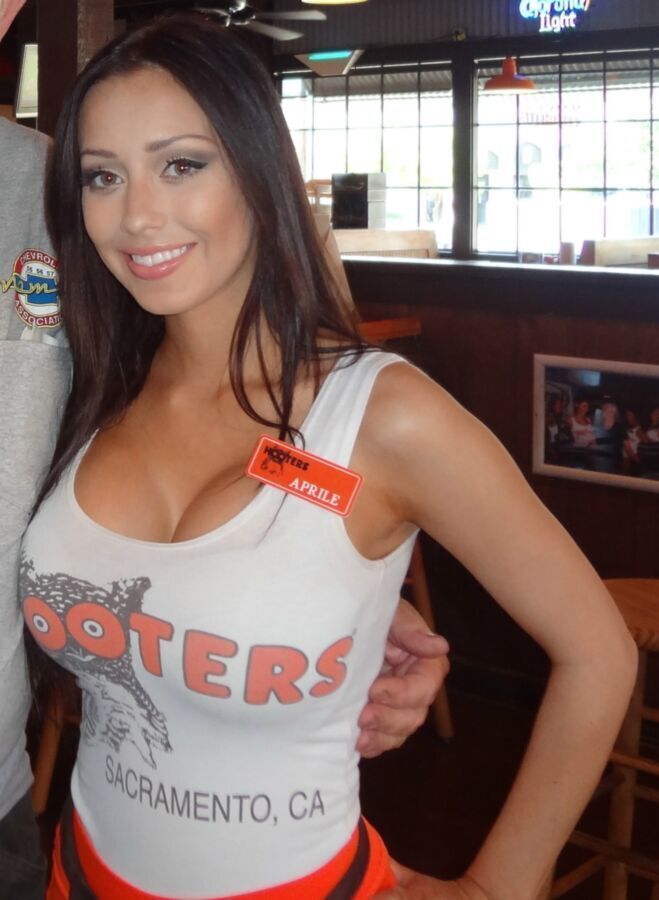 Free porn pics of Hooters girls 2 of 43 pics