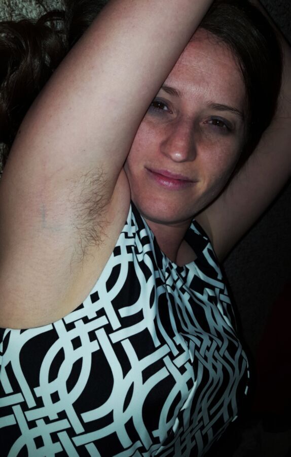 Free porn pics of Sarah - More Armpits 2 of 8 pics