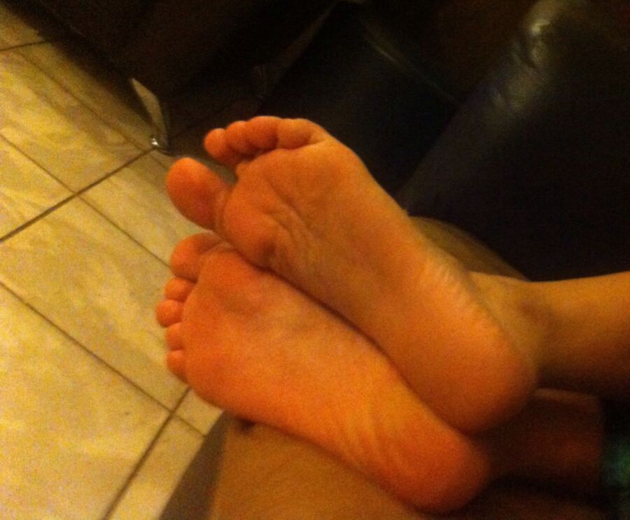 Free porn pics of Ebony feet soles 16 of 16 pics