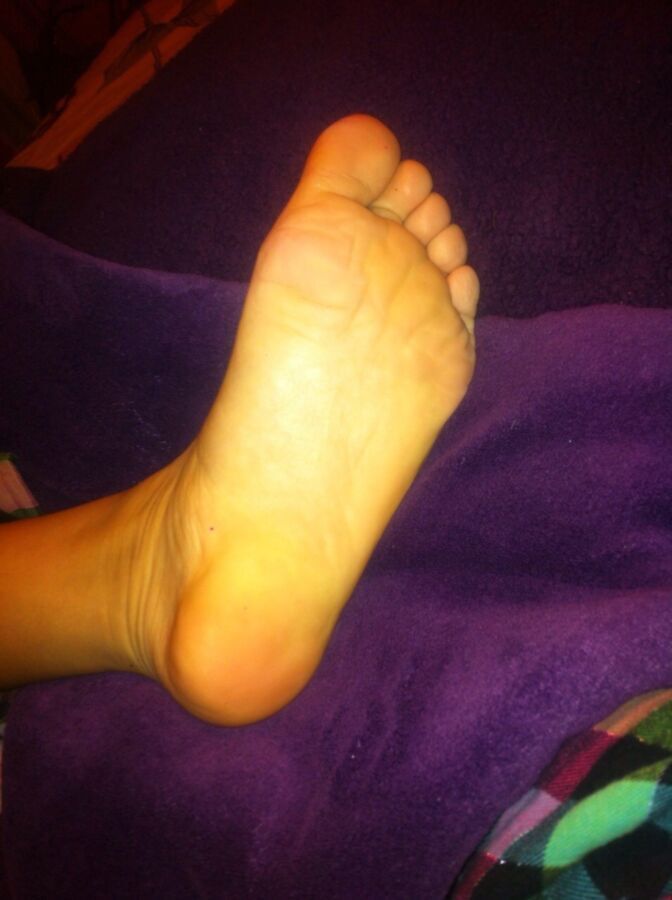 Free porn pics of Ebony feet soles 14 of 16 pics