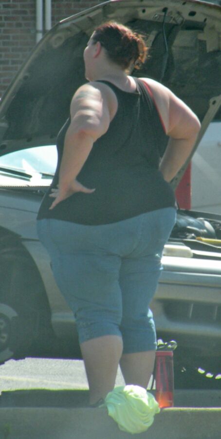 Free porn pics of HUGE Belly SSBBW in Jeans, Shirt SERIOUS OVERHANG 17 of 32 pics