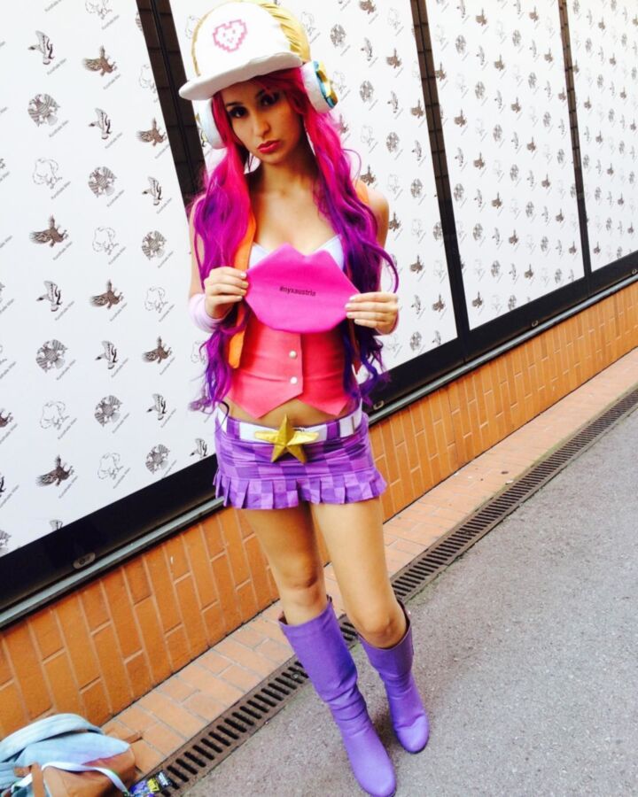 Schlampe Taetowierte Cosplay Partnertausch