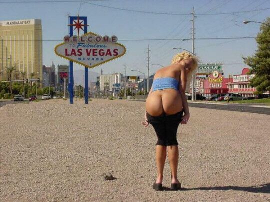 Free porn pics of Fetish - Women flashing in Las Vegas 9 of 31 pics