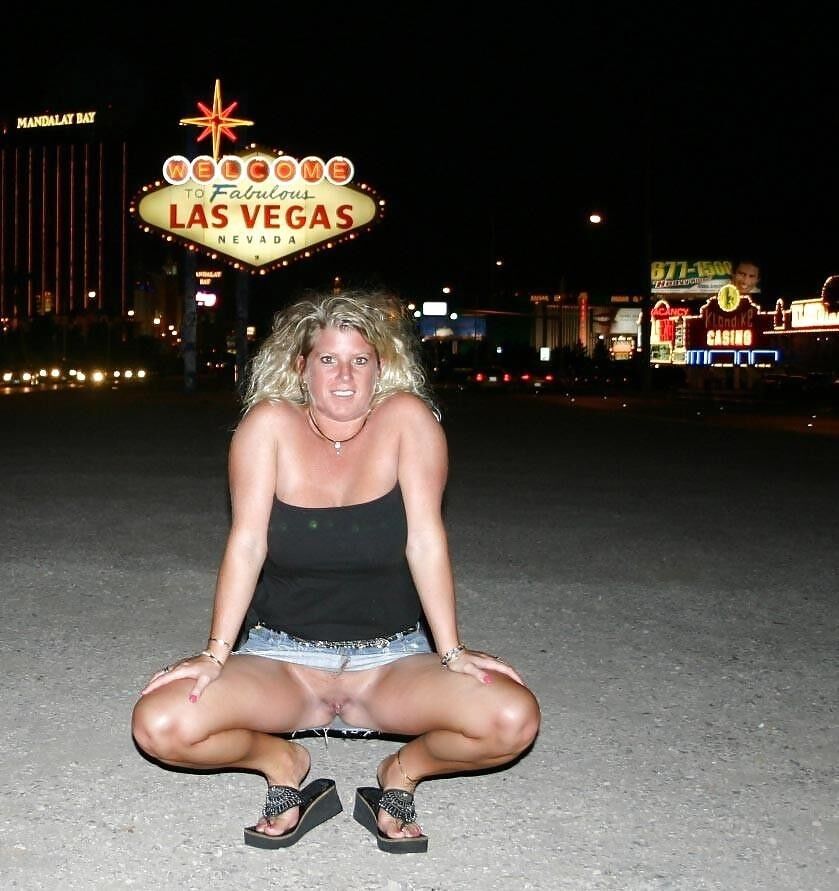 Free porn pics of Fetish - Women flashing in Las Vegas 7 of 31 pics