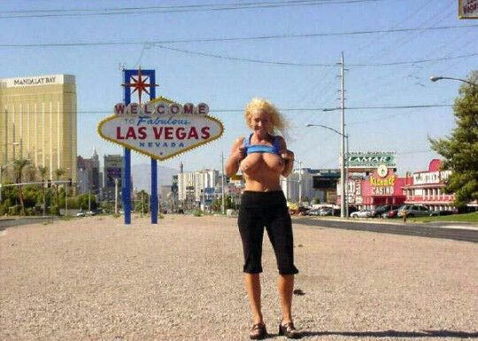 Free porn pics of Fetish - Women flashing in Las Vegas 10 of 31 pics
