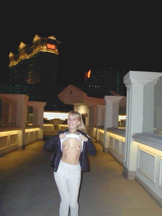 Free porn pics of Fetish - Women flashing in Las Vegas 17 of 31 pics