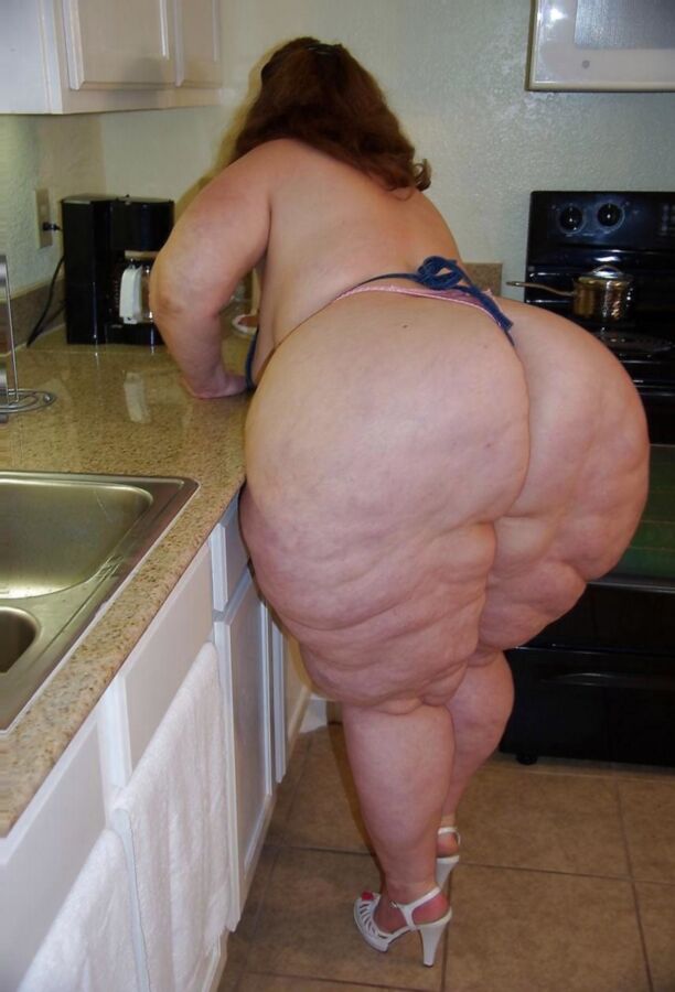 Free porn pics of BBWs Back in the Kitchen 2 of 25 pics