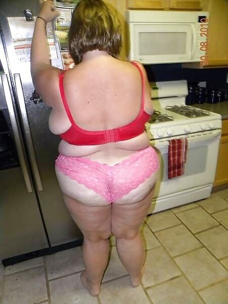 Free porn pics of BBWs Back in the Kitchen 20 of 25 pics