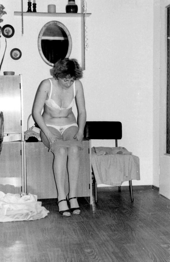 Free porn pics of Vintage Striptiz 12 of 33 pics