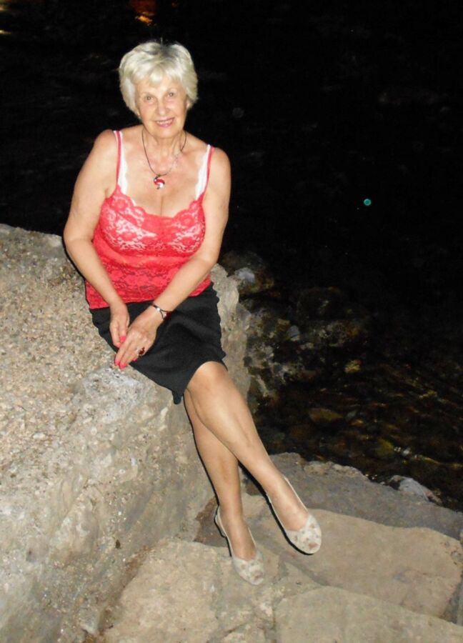 Free porn pics of My sexy granny for fans again 1 of 27 pics