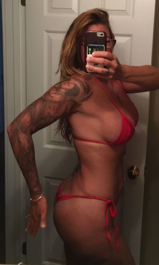 Free porn pics of Fitness - MILF 4 of 196 pics