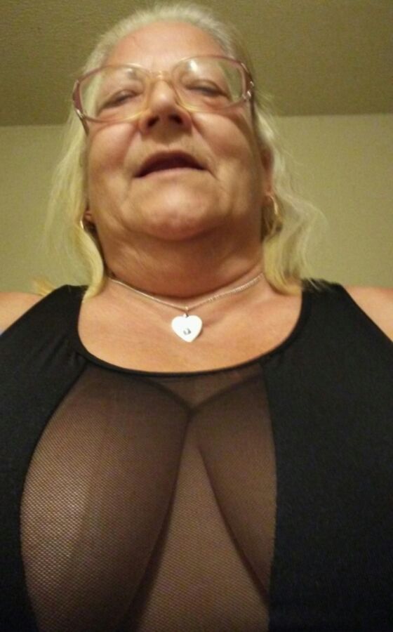 Free porn pics of new old lady i fucked 15 of 34 pics