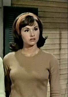 Free porn pics of Lori Saunders 17 of 19 pics