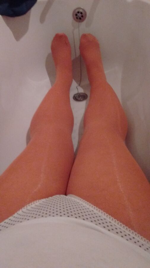 Free porn pics of Me in the bath wearing tights and panties 2 of 2 pics