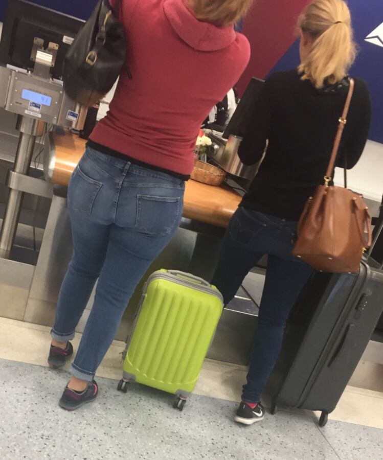 Free porn pics of Airport Ass again 7 of 7 pics