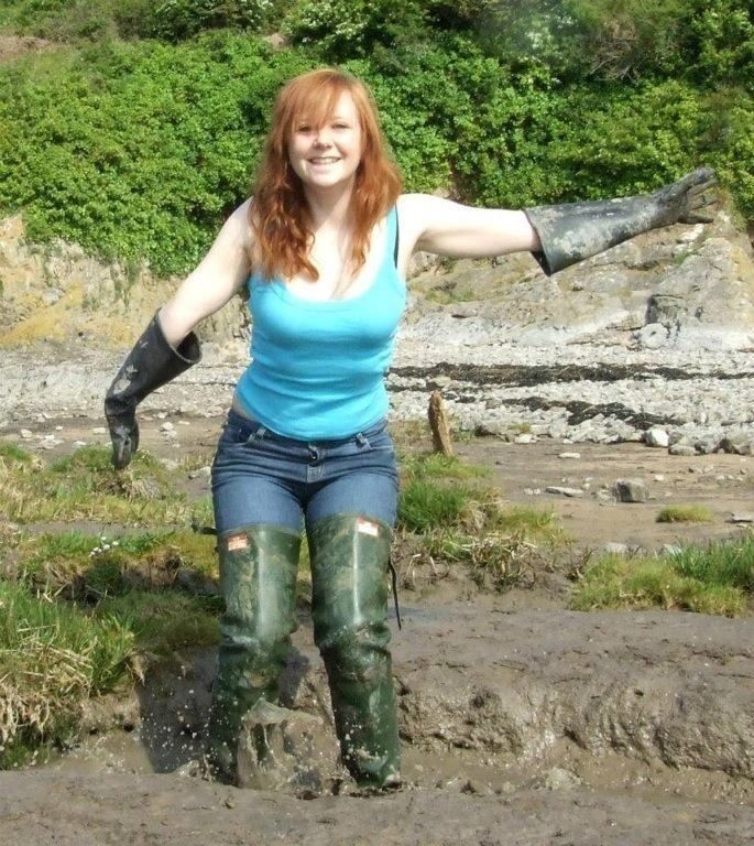 Free porn pics of Green rubber waders 4 of 25 pics