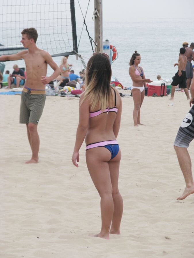 Free porn pics of super tight tiny teen ass at beach outdoor anal dream 2 of 15 pics