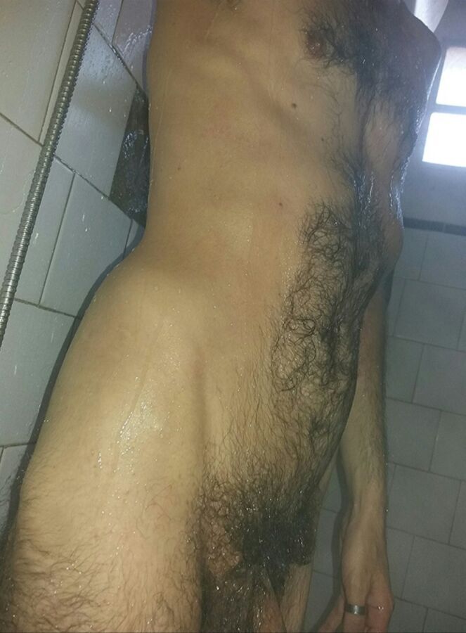 Free porn pics of Mostrando mi culo peludo en la ducha 8 of 41 pics