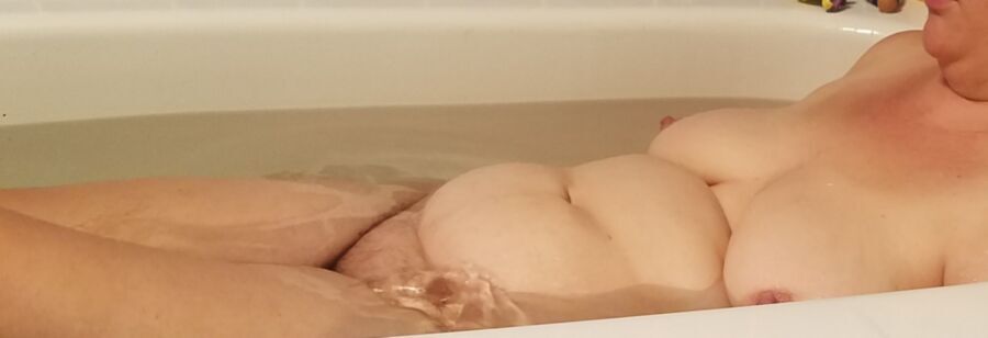 Free porn pics of Wife Exposed in Bath 5 of 7 pics