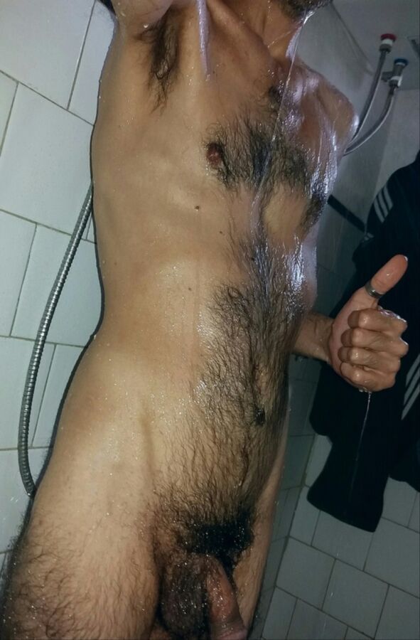 Free porn pics of Mostrando mi culo peludo en la ducha 11 of 41 pics