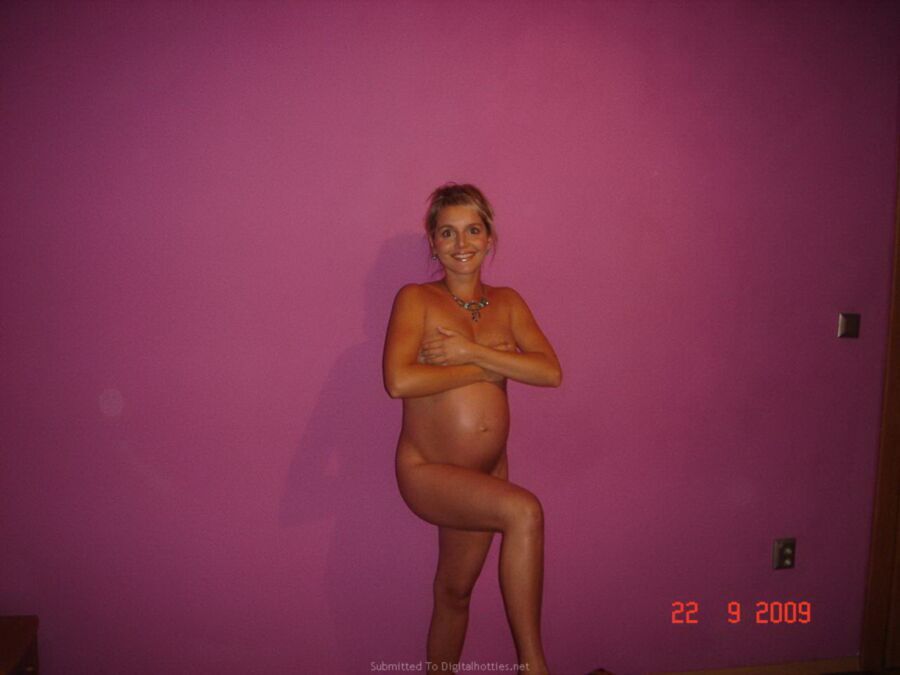 Free porn pics of sweet preggo 3 of 15 pics