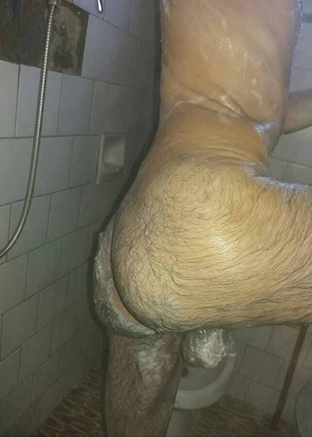 Free porn pics of Mostrando mi culo peludo en la ducha 24 of 41 pics