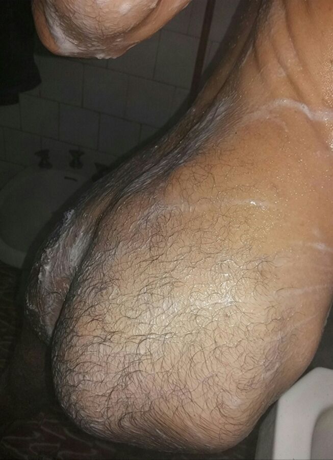 Free porn pics of Mostrando mi culo peludo en la ducha 20 of 41 pics
