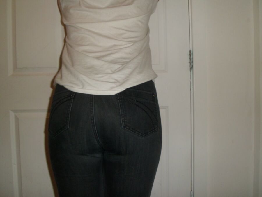 Free porn pics of Ass Shot in Skinny Tight Jeans  2 of 4 pics