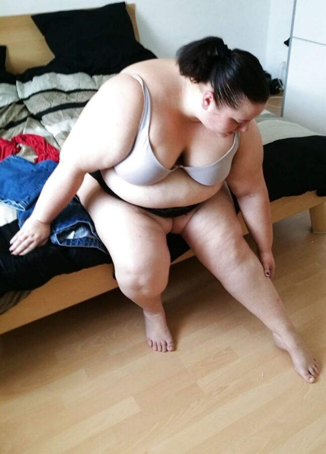 Free porn pics of Amateur BBW Slut Melanie Bra and Panties  3 of 5 pics