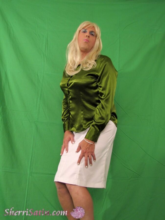 Free porn pics of Sherri Satin - Green and White 19 of 40 pics