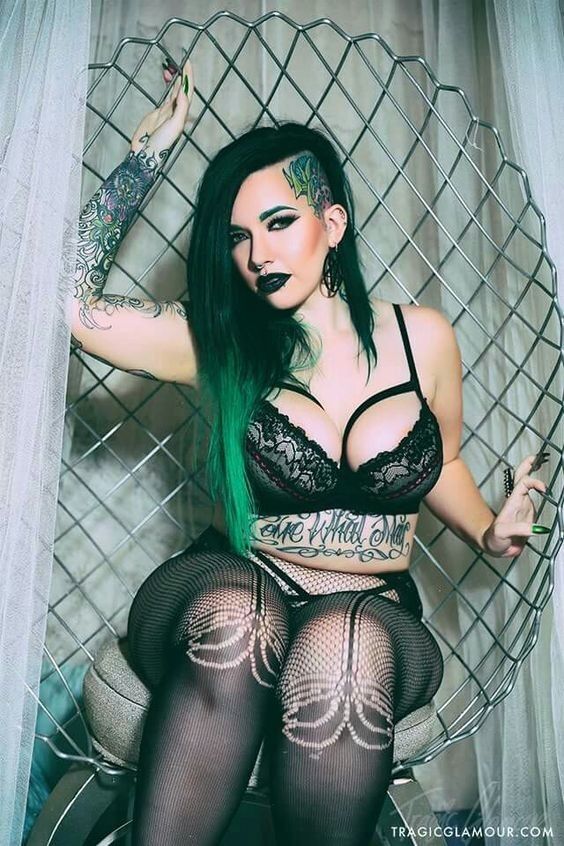 Free porn pics of Green Haired Hottie Sicgrrl 18 of 33 pics
