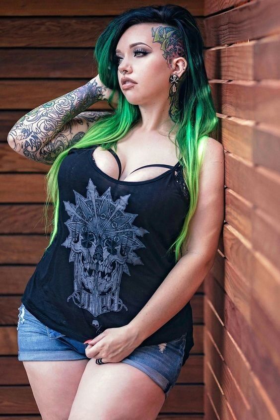 Free porn pics of Green Haired Hottie Sicgrrl 17 of 33 pics
