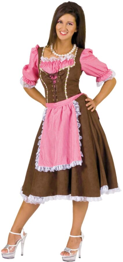 Free porn pics of Fesche Madln im Dirndl zum Sechsundfünfzigst`n 2 of 100 pics