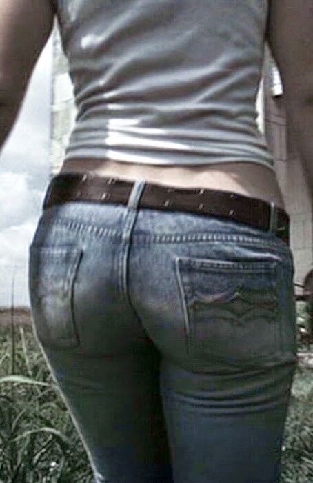 Free porn pics of Jessica Biel Best Ass Jeans 5 of 31 pics